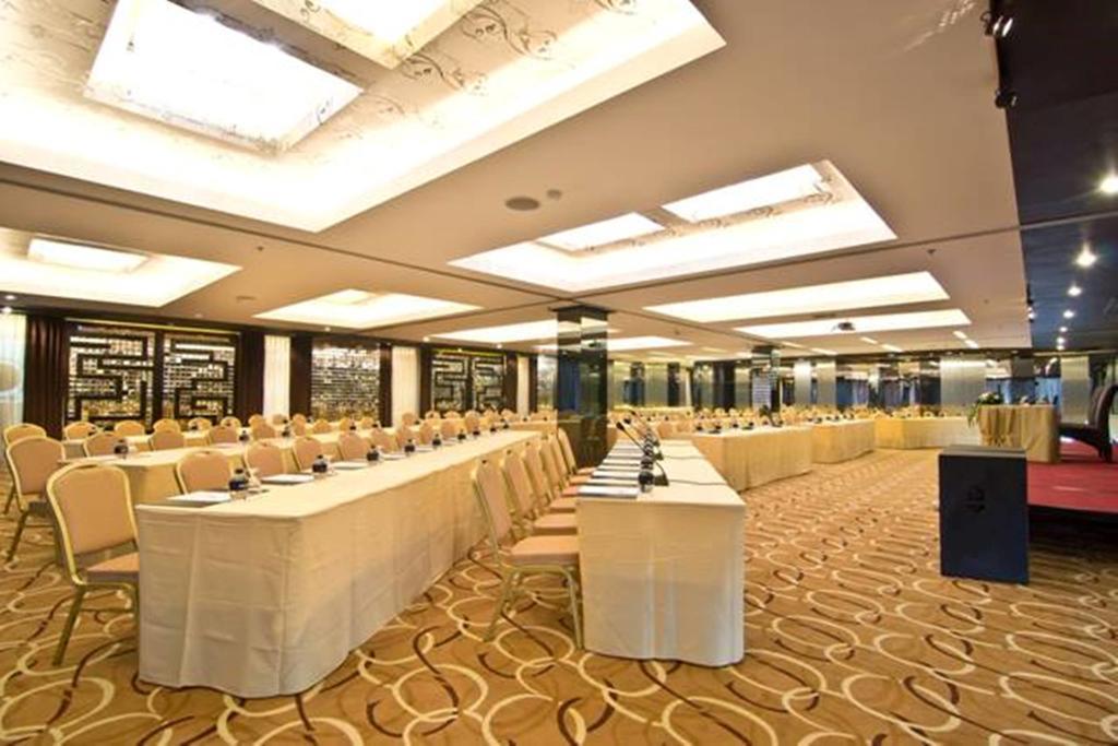 Rashmi'S Plaza Hotel Vientiane Exteriör bild