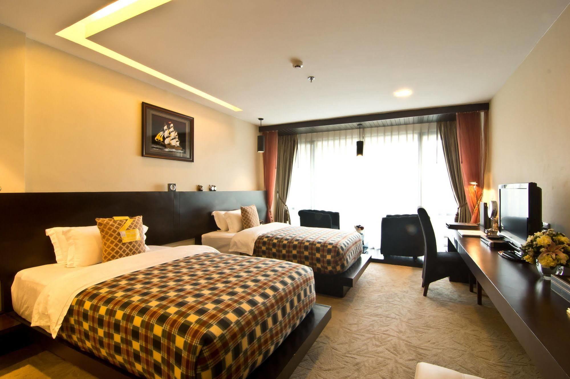 Rashmi'S Plaza Hotel Vientiane Exteriör bild