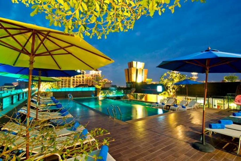 Rashmi'S Plaza Hotel Vientiane Exteriör bild