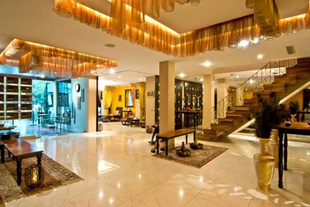 Rashmi'S Plaza Hotel Vientiane Exteriör bild