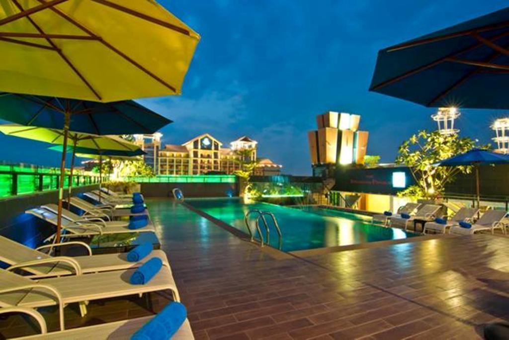 Rashmi'S Plaza Hotel Vientiane Exteriör bild